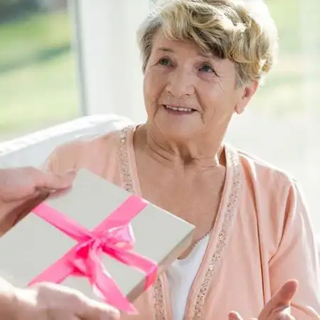 هدیه برای مادربزرگ‌ها